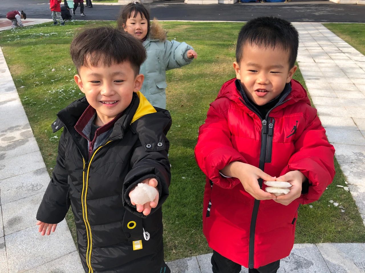 美华幼儿园超学科主题探究丨我们是谁？——感官