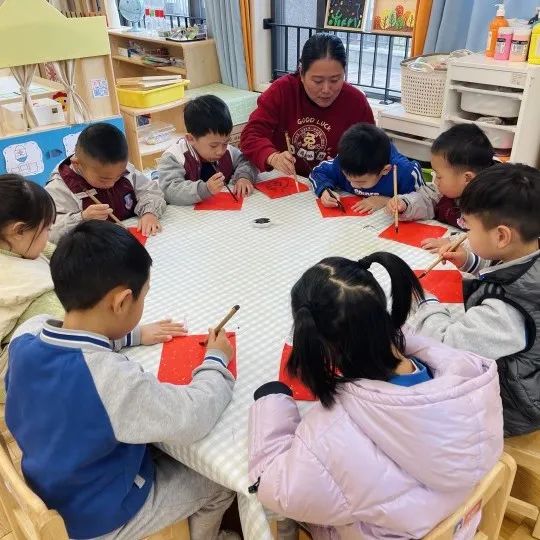 MHK丨扬眉“兔”气 “幼”遇见你