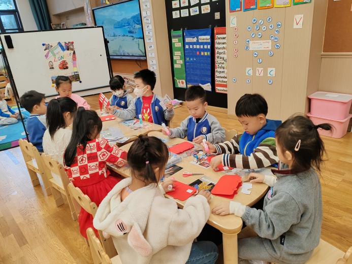 MHK丨KA超学科主题《我们身处什么时空——家庭和旅行》